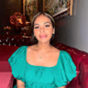 Meet your Posher, Danielle